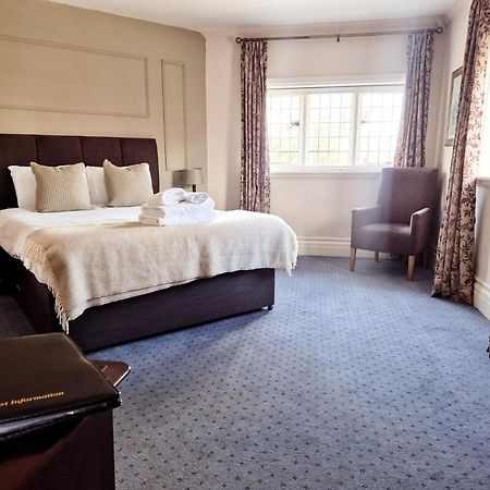 The Devil'S Punchbowl Hotel Hindhead Екстер'єр фото